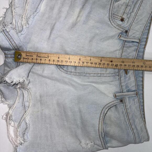 GRLFRND White Helena Shorts Size 26 Distressed Button Fly Super Short n’ Sweet - Picture 7 of 14